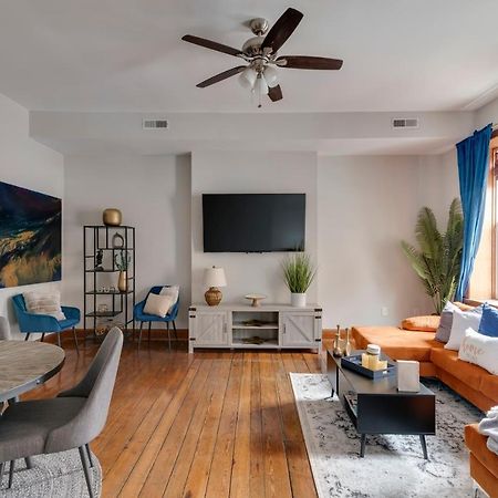 Cozy Historic Family Home In The Heart Of リッチモンド エクステリア 写真